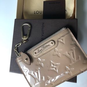 Louis Vuitton Key Card Holder